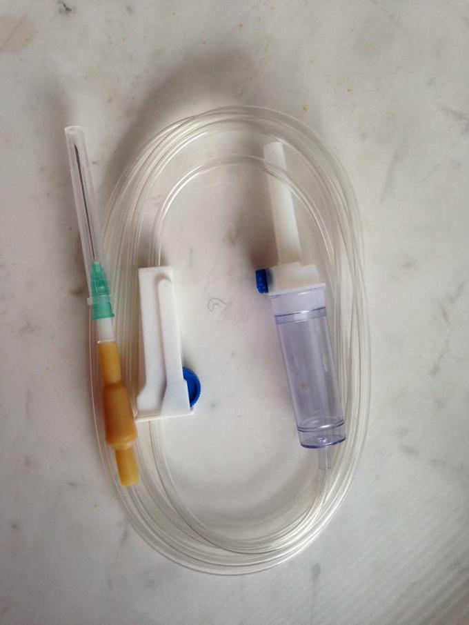 Materiali di consumo medici della clinica per l'iniezione ipodermica, insieme eliminabile di infusione del PVC
