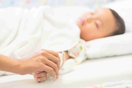 Ultime notizie aziendali su RSV, influenza, Covid-19 mettono sotto pressione i pediatri
