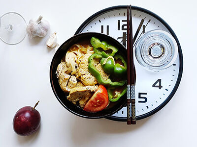Ultime notizie aziendali su Crono-nutrizione: come il tempo dei pasti può cambiare la vostra salute